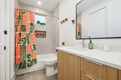 Ultimate Group Retreat: Duplex Duo Rentals with Pool, Mega Hot Tub & Golf (Sleeps 45) image 45