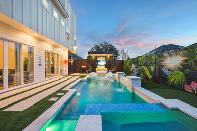 Ultimate Group Retreat: Duplex Duo Rentals with Pool, Mega Hot Tub & Golf (Sleeps 45) image 76
