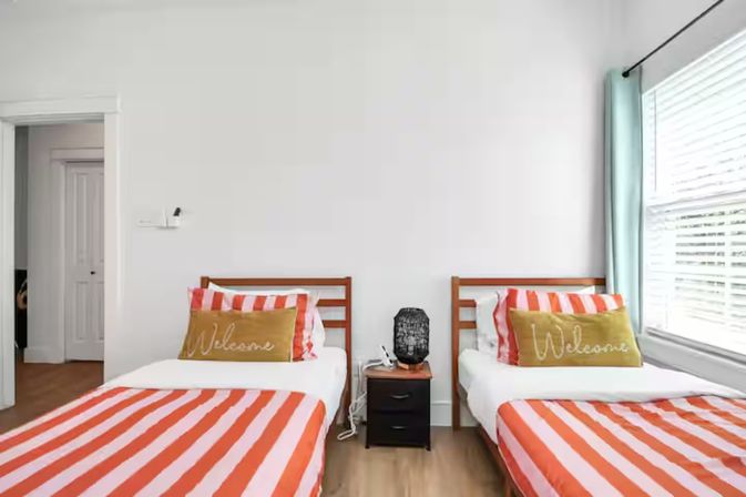 Ultimate Group Retreat: Duplex Duo Rentals with Pool, Mega Hot Tub & Golf (Sleeps 45) image 36