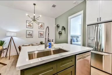 Ultimate Group Retreat: Duplex Duo Rentals with Pool, Mega Hot Tub & Golf (Sleeps 45) image 13