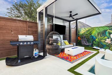 Ultimate Group Retreat: Duplex Duo Rentals with Pool, Mega Hot Tub & Golf (Sleeps 45) image 100