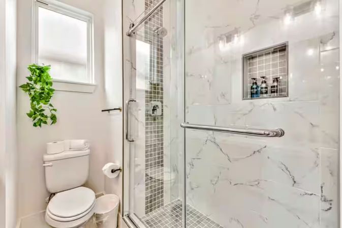 Ultimate Group Retreat: Duplex Duo Rentals with Pool, Mega Hot Tub & Golf (Sleeps 45) image 51