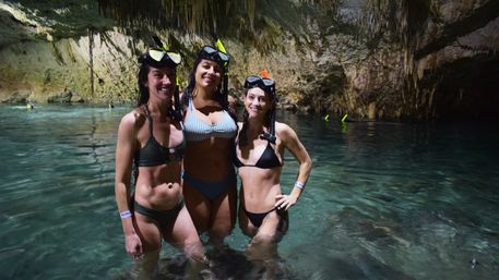 Turtles & Tiaras: A Riviera Maya Bachelorette Splash image