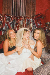 Girls on Film: Candid 35mm Film Photoshoot Experience image 7