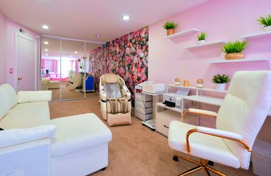 Pink Luxe Spa Retreat: TikTok House with Slide, Jacuzzi, & Stargazing Dome image 8