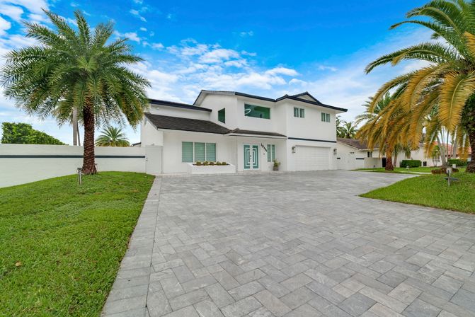 MIA Luxury Mansion: Olympic-Sized Pool, Cabana, Marble Finishes + Hot Tub image 11