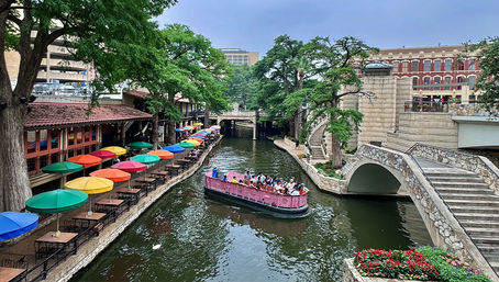 Best of San Antonio Tour from Austin: Includes River Boat Cruise + Return Transport  image 4