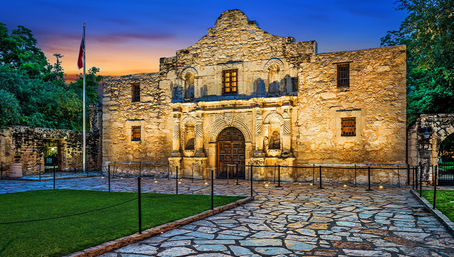 Best of San Antonio Tour from Austin: Includes River Boat Cruise + Return Transport  image 15
