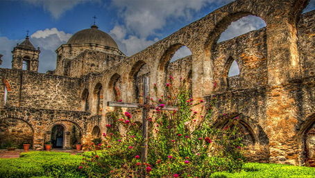 Best of San Antonio Tour from Austin: Includes River Boat Cruise + Return Transport  image 5