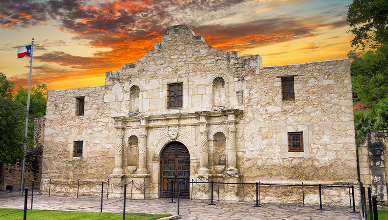Best of San Antonio Tour from Austin: Includes River Boat Cruise + Return Transport  image 10