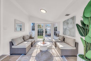 Emerald Key: Historic 8-BR West Palm Beach Estate with Heated Pool & Guest House for Large Groups image 54