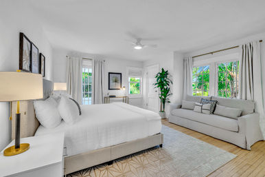 Emerald Key: Historic 8-BR West Palm Beach Estate with Heated Pool & Guest House for Large Groups image 101