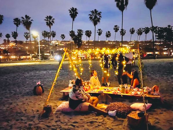 Luxury Beachin' & Park Picnics with Complete Setup, Small Bites, Lemonade & more image 1