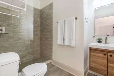 The 10th Muse: Upscale Art-Filled Condo with Parking image 7