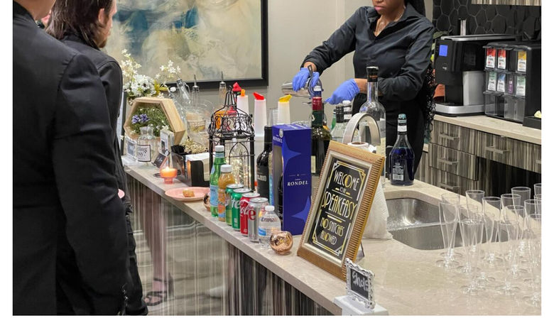 Pours2You Professional Mobile Bartending Service image 4