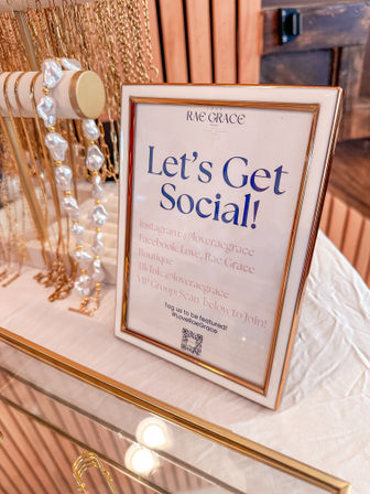 	Batch Exclusive: Charm Bar Experience + The Glam Ball Machine™   image 23
