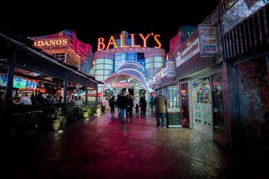 Vegas Ghosts: Gangsters, Glitz, and Gore Ghost Tour image 1