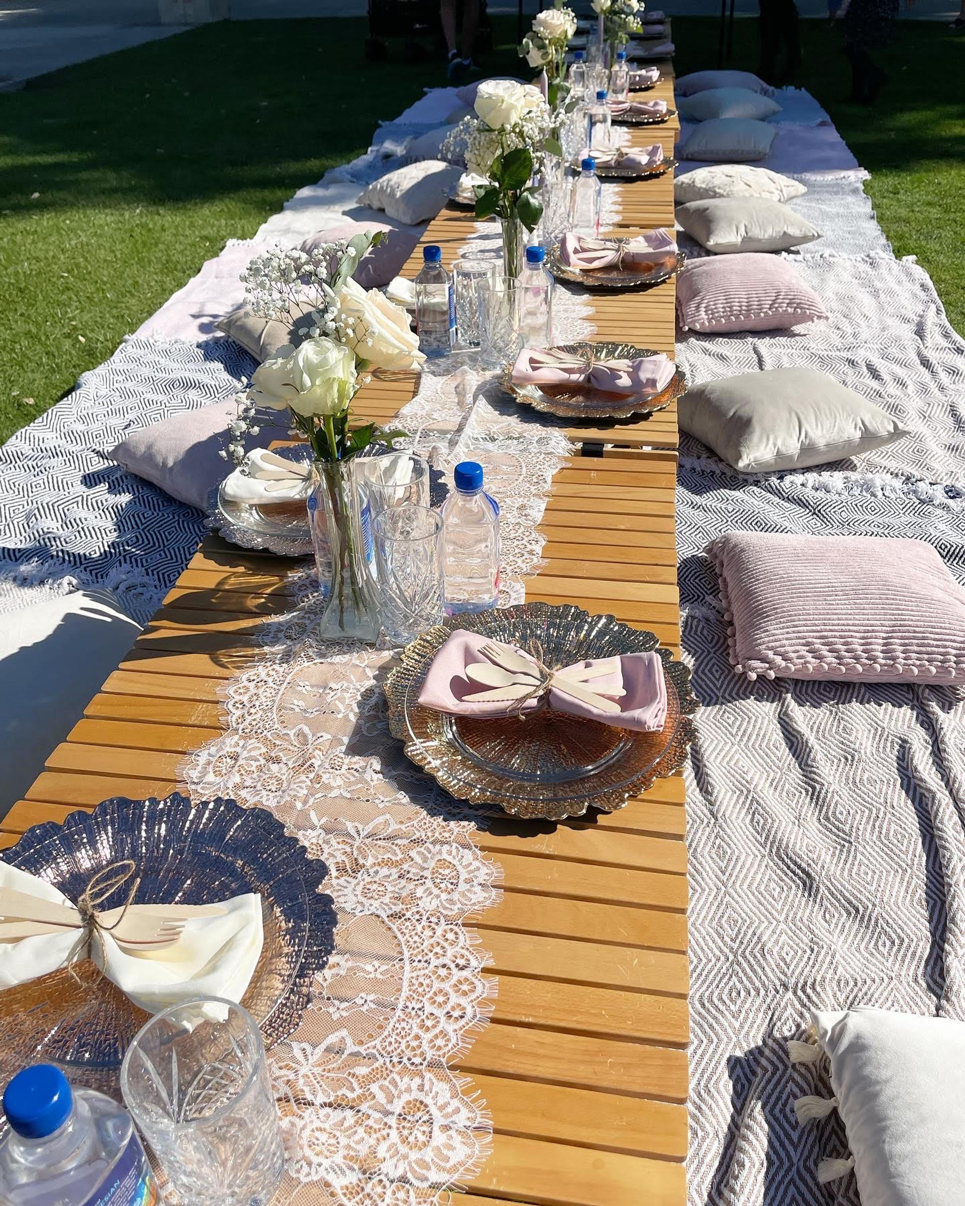 Luxury picnic planners share top tips to create stunning setup - Good  Morning America