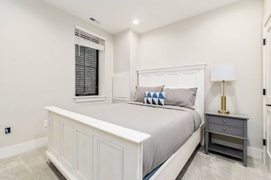 Jungle Sol: Stylish, Plant-filled, with Private Terrace image 50