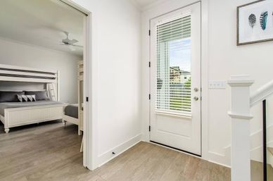 Jungle Sol: Stylish, Plant-filled, with Private Terrace image 54