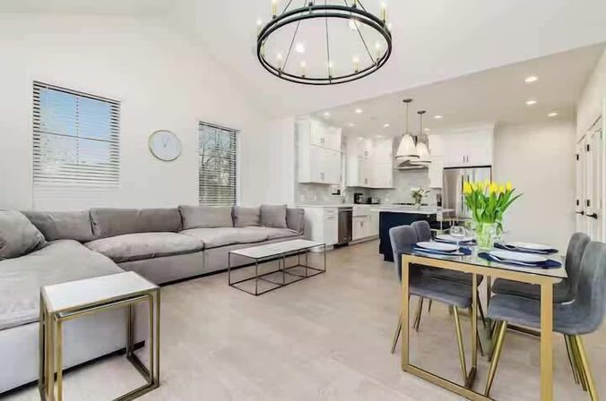 Jungle Sol: Stylish, Plant-filled, with Private Terrace image 10