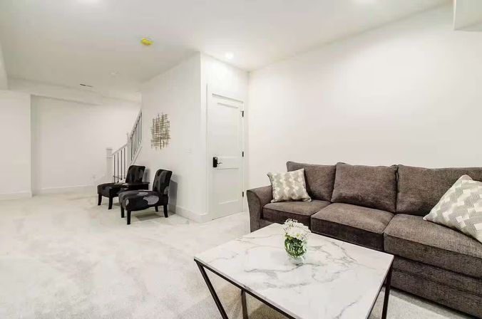 Jungle Sol: Stylish, Plant-filled, with Private Terrace image 48