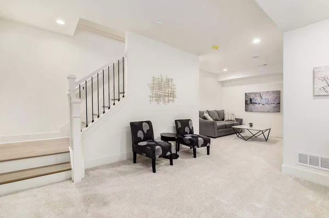 Jungle Sol: Stylish, Plant-filled, with Private Terrace image 46