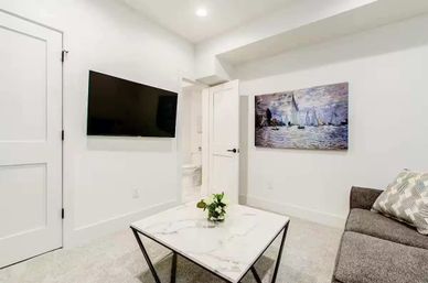 Jungle Sol: Stylish, Plant-filled, with Private Terrace image 19