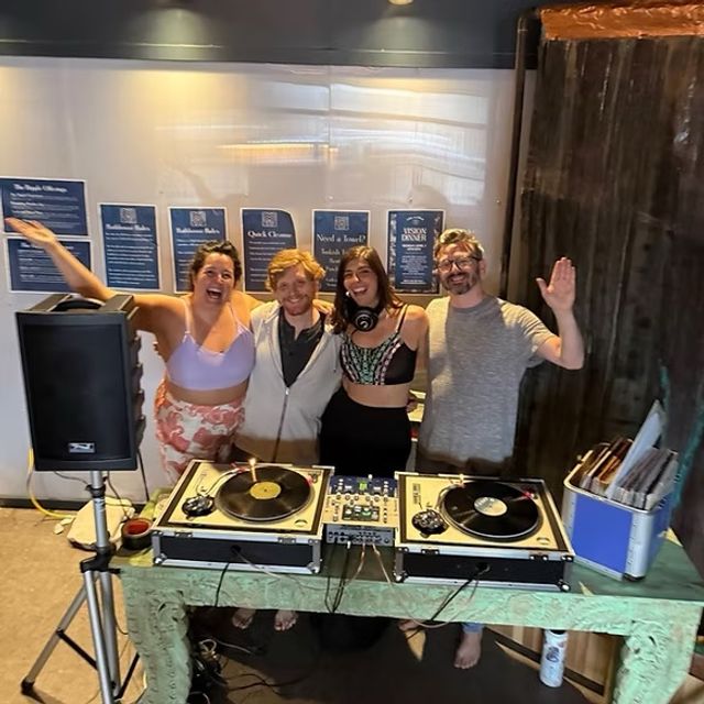 Private Wellness Party: 2-Hour Hot Tub, Cold Plunge & Sauna Experience image 3