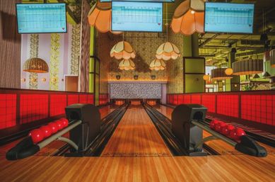Strike a Vibe: Duckpin Bowling, Cocktails & Celebration at Jaguar Bolera image 3
