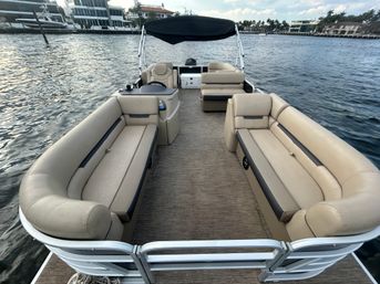 4-Hour Sandbar Excursion Aboard Party Pontoon (BYOB) image 6