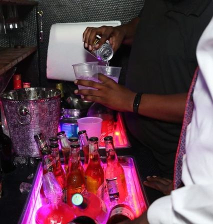 Nassau Party Bus Island Tour with Music, Beach Stops & BYOB image 9