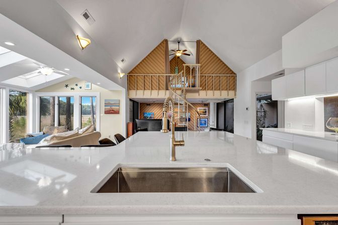 Marsh Oasis: Stunning 4BR Sea Pines Stay with Hot Tub image 14