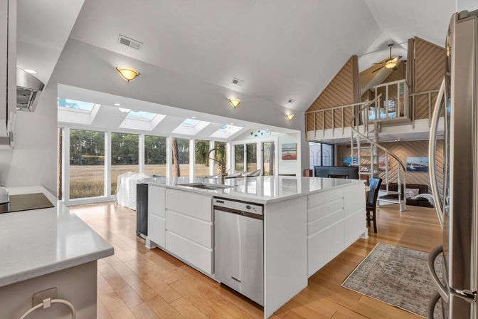 Marsh Oasis: Stunning 4BR Sea Pines Stay with Hot Tub image 35