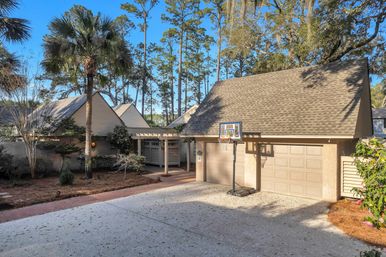 Marsh Oasis: Stunning 4BR Sea Pines Stay with Hot Tub image 16