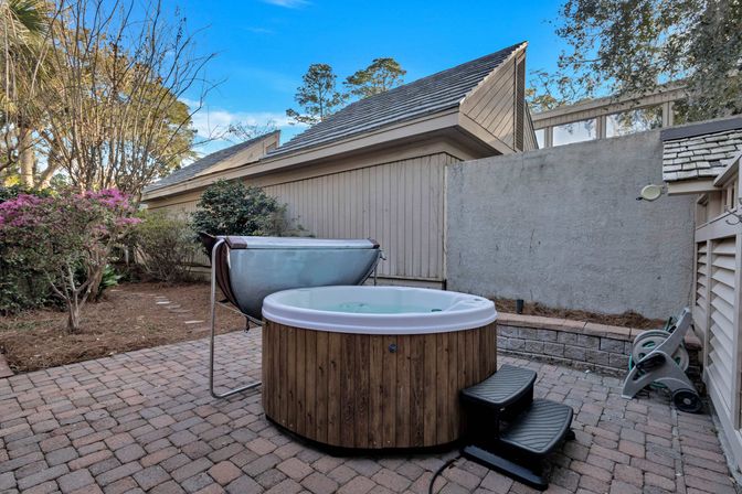 Marsh Oasis: Stunning 4BR Sea Pines Stay with Hot Tub image 9