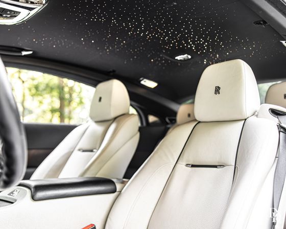Drive Your Dream: Luxury & Exotic Car Rentals image 1