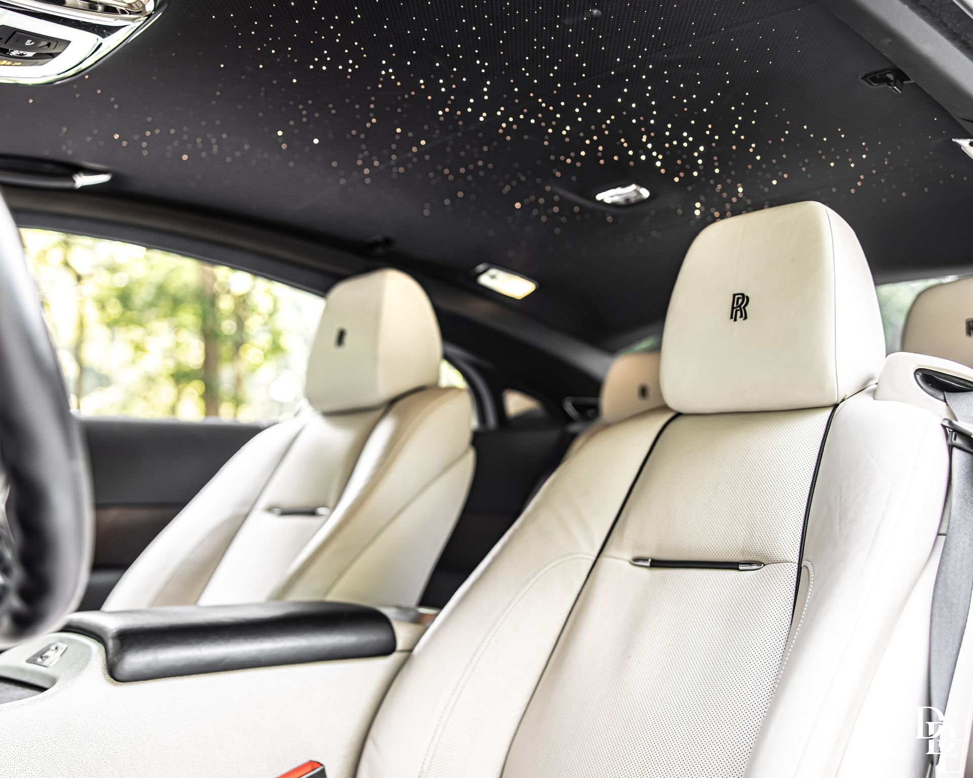 Drive Your Dream: Luxury & Exotic Car Rentals image 1