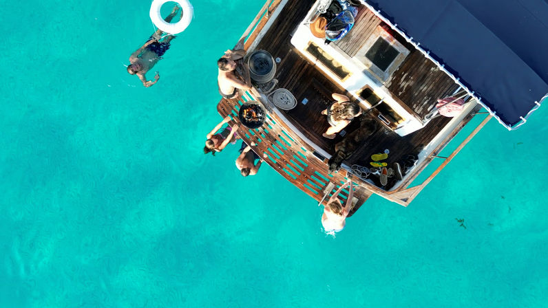 Private Boat Party: Cruise to the Pristine Bay of Isla Mujeres image 12