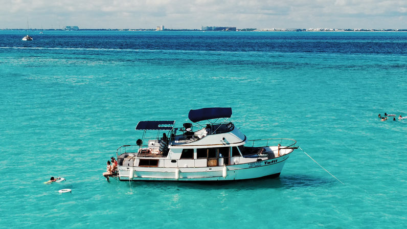 Private Boat Party: Cruise to the Pristine Bay of Isla Mujeres image 3