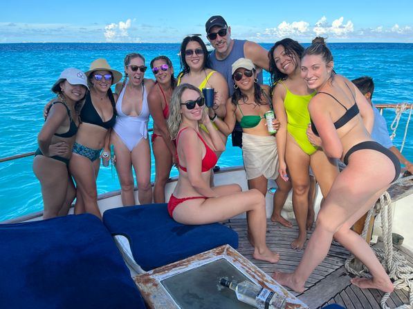 Private Boat Party: Cruise to the Pristine Bay of Isla Mujeres image 4