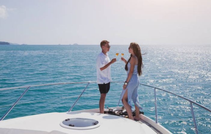 Millionaires, Mansions & Skyline: 75-Minute Cruise in Miami image 4