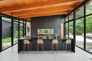 Wander Austin Falling Leaves: Luxury Glass-House Retreat with Courtyard Fire Pit & Outdoor Pool image 15