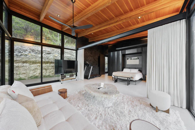 Wander Austin Falling Leaves: Luxury Glass-House Retreat with Courtyard Fire Pit & Outdoor Pool image 23
