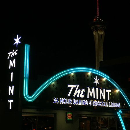 The Mint Tavern: Classic Cocktails, Live Music & Lounge Vibes image 4
