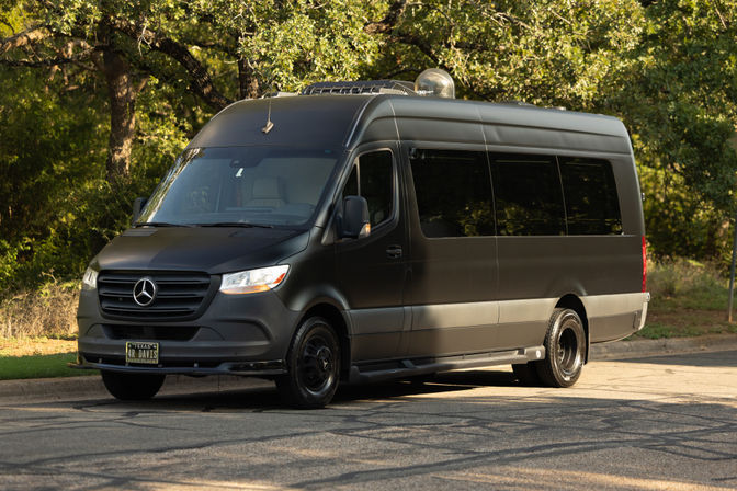 Luxury Sprinter Experience: Private Chauffeured Rides for Any Occasion image 4