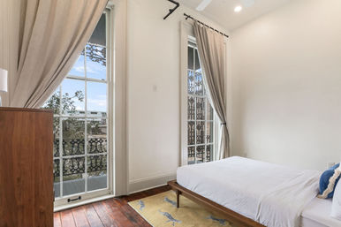 Les Bonnes Maisons: Condo Building Near Superdome image 48