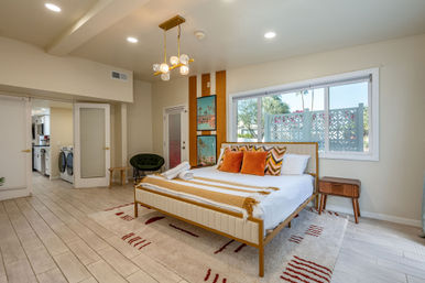 Luxury Villa with Pool, Jacuzzi, Bikes, Putting Green, Fire Pit & Frozen Margarita Machine image 27