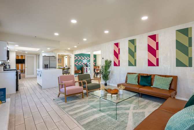 Luxury Villa with Pool, Jacuzzi, Bikes, Putting Green, Fire Pit & Frozen Margarita Machine image 9