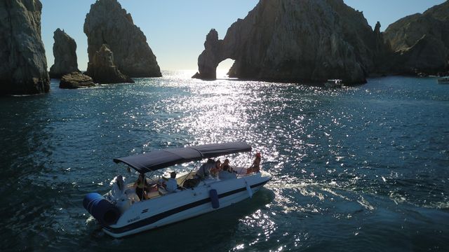 1-Hour Public Yacht Tour of Cabo San Lucas Bay image 3